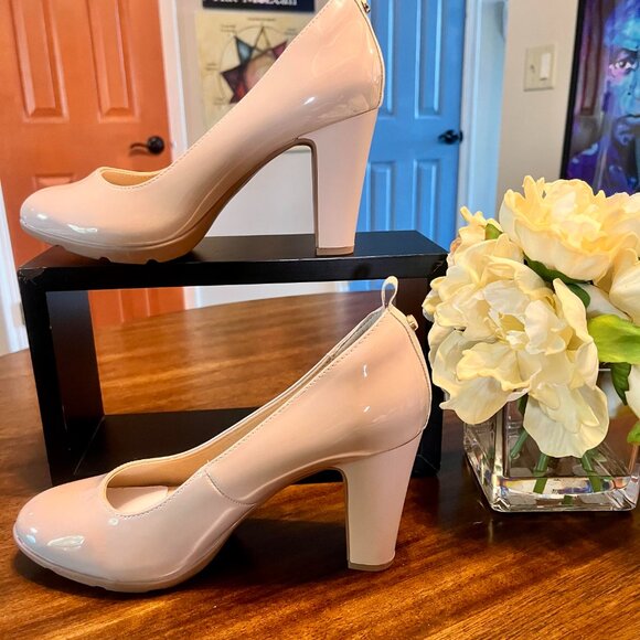 BRAND NEW Jenn Ardor Women's Round Toe Chunky Patent Heel Pump In Nude Size 8.5 - Picture 3 of 9